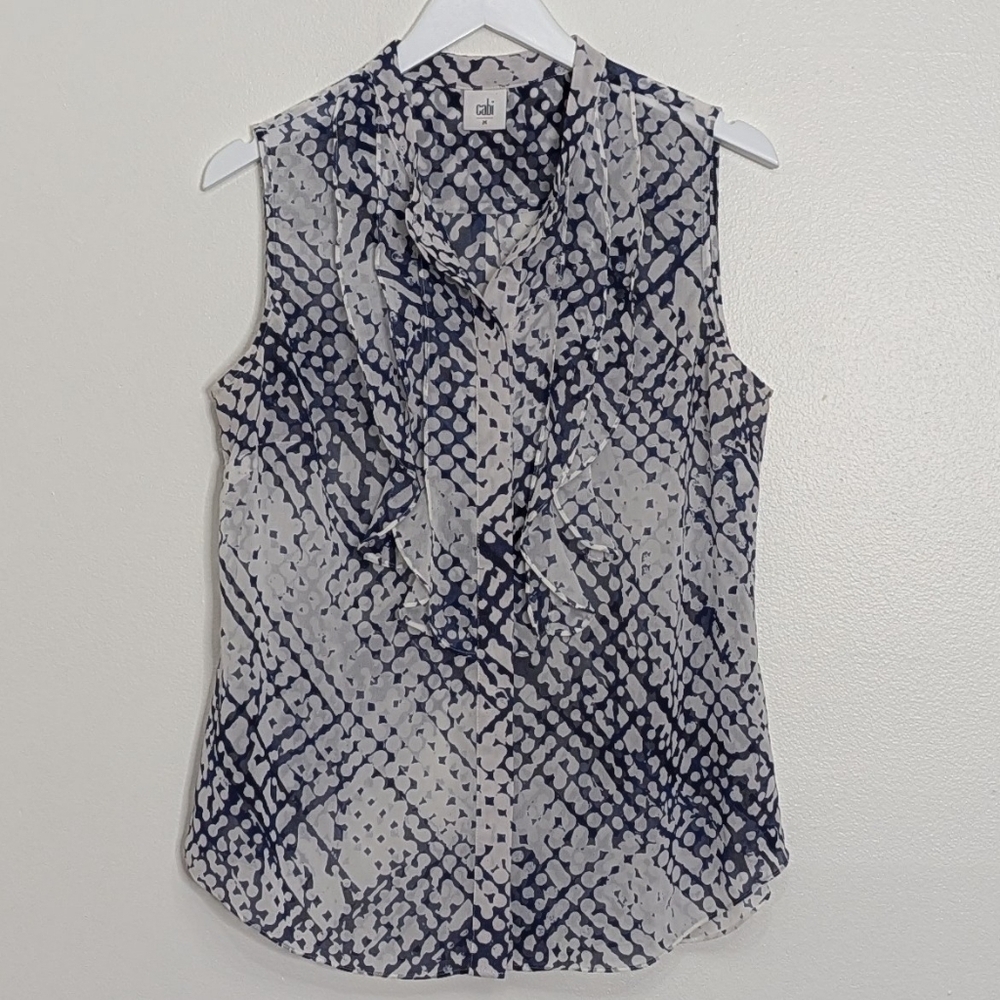 Cabi Blouse Medium White Blue Print Venture Tuxedo Ruffle 5531